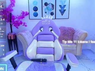 tammypetit Live Webcam on CamSoda