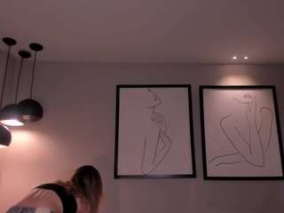 violetthansson webcam model