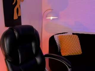 violetthansson's CamSoda show and profile