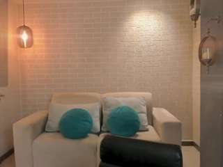 anaisnin Live Webcam on CamSoda