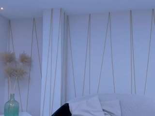 anaisnin Live Webcam on CamSoda