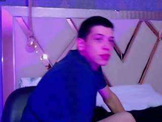 domiinate Sex Cam Show