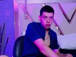 domiinate Sex Cam Show