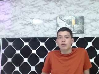 domiinate Sex Cam Show