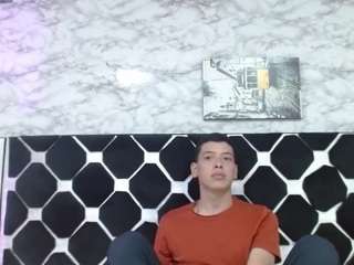 domiinate Sex Cam Show