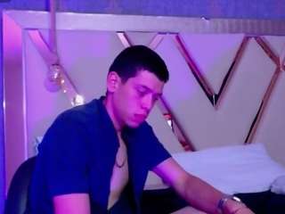 domiinate Sex Cam Show