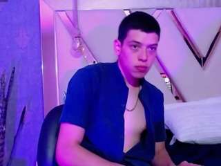 domiinate Sex Cam Show