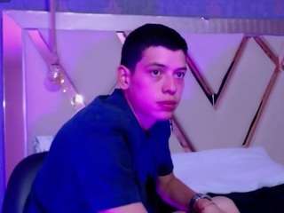 domiinate Sex Cam Show