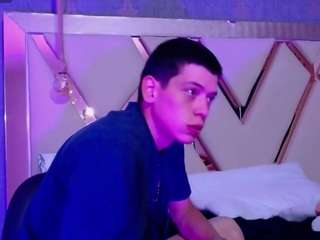 domiinate Sex Cam Show