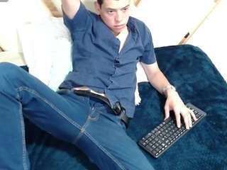 domiinate Sex Cam Show