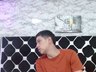 domiinate Sex Cam Show