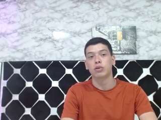 domiinate Sex Cam Show