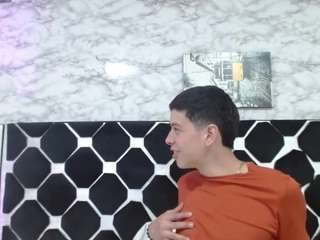 domiinate Sex Cam Show