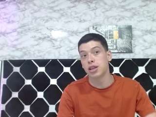 domiinate Sex Cam Show