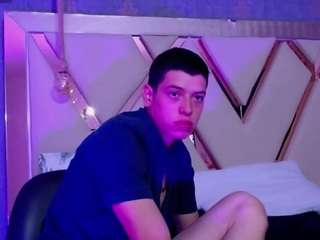 domiinate Sex Cam Show