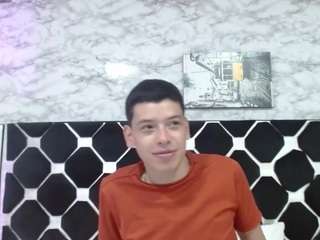 domiinate Sex Cam Show