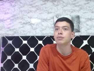 Domiinate live webcam show