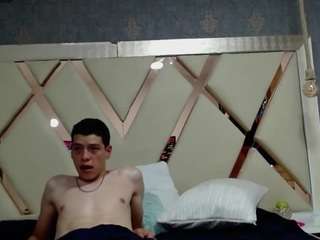 Domiinate live webcam show