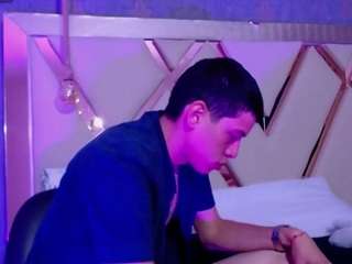 Domiinate live webcam show