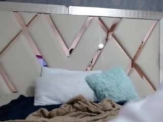 Domiinate's cam show statistics and live stream