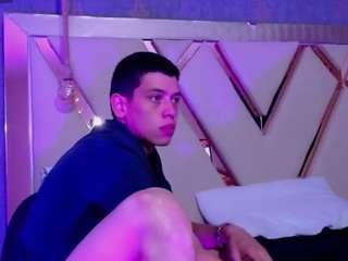 Domiinate live cam preview