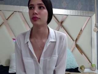 Domiinate live cam preview