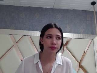Domiinate live cam preview
