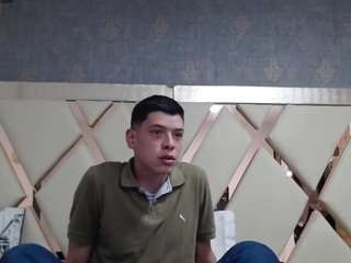 Domiinate live cam preview