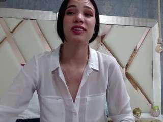 Domiinate live cam preview