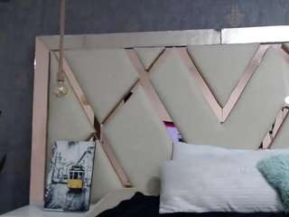 Domiinate live cam preview