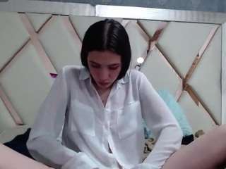 Domiinate live cam preview