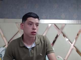 Domiinate live cam preview