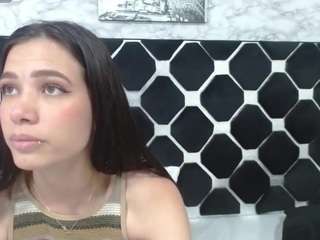 Domiinate live cam preview