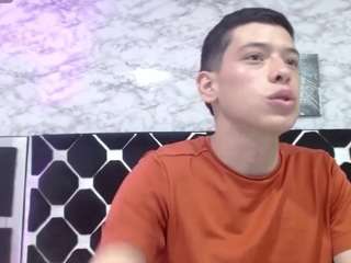 Dominate_alisson