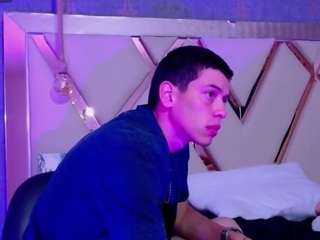 Dominate_alisson