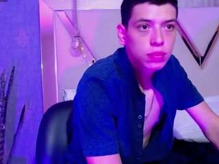 Dominate_alisson