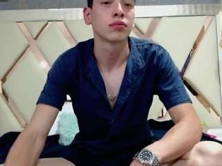 Dominate_alisson