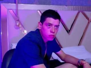 Dominate_alisson