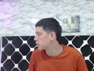 dominate-alisson