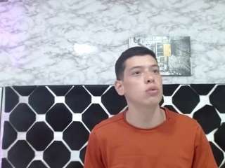 dominate-alisson Sex Cam Show