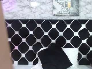 dominate-alisson Live Webcam on CamSoda
