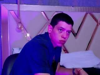 Dominate_alisson live cam