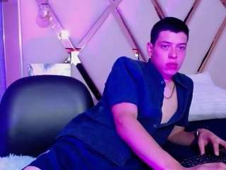 dominate-alisson live webcam show