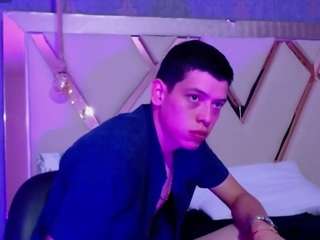 dominate-alisson live webcam show