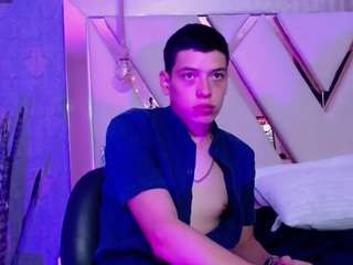 Dominate_alisson live webcam show