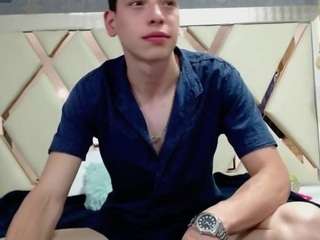 Dominate_alisson live webcam show