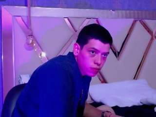Dominate_alisson