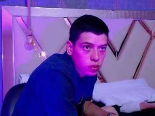 Dominate_alisson
