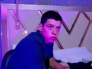 Dominate_alisson