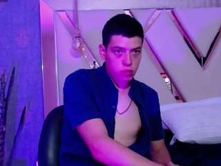 Dominate_alisson